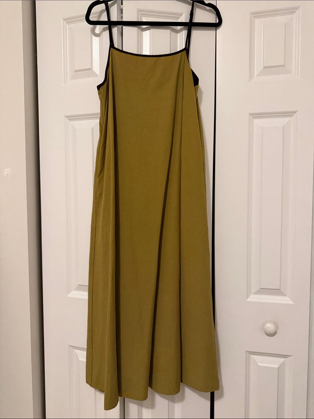 Minimalist Olive Green Midi Slip Dress with Black Trim